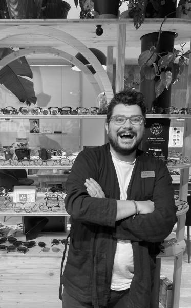 Trouver un opticien pour avoir des conseils sur l'achat d'une monture de lunettes au coin du faubourg de pierre à Strasbourg