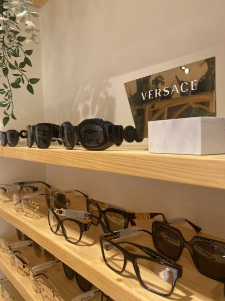 Où trouver des lunettes de vue pour femme de la marque Versace chez un opticien de Strasbourg