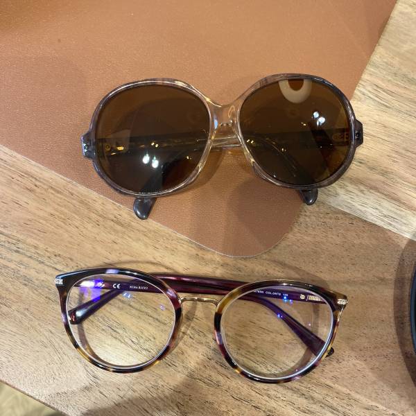 Trouver des deuxièmes paires de lunettes adaptées à votre vue chez un opticien indépendant à Strasbourg