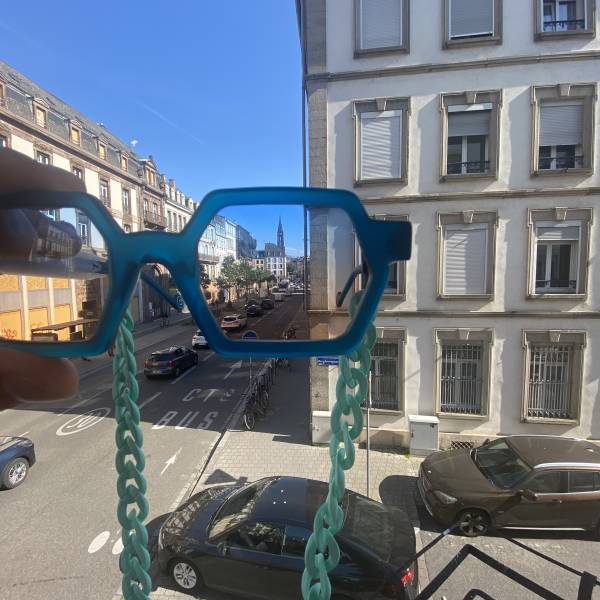 Faites monter à la vue vos lunettes de soleil chez un opticien à Strasbourg